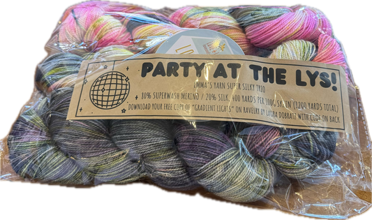Emma's Yarn - Party at the LYS kit