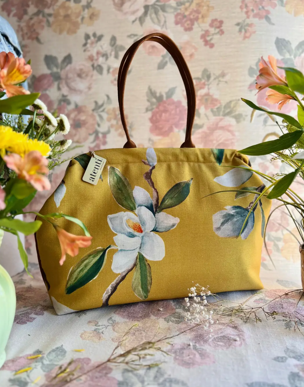 Atenti-Modern Tapestry Doctor Bag w/ Metal Snap Frame: Magnolia-SKU B39MAG