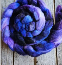 Koigu-Fiber-Merino Roving Braids