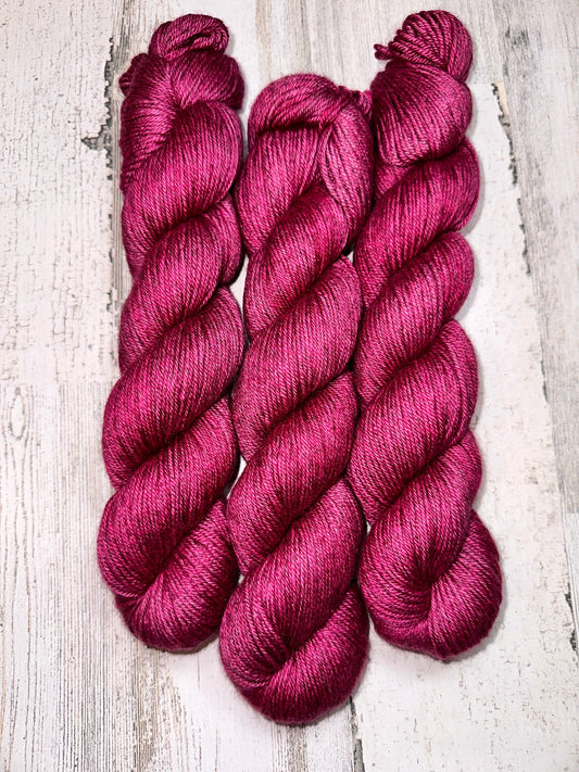 Jems Luxe -Rhodolite Yak