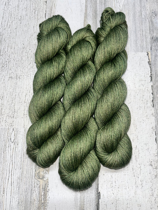 Jems Luxe-Moldavite Yak