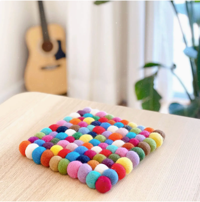 Felt Rainbow Square Ball Pot Trive
