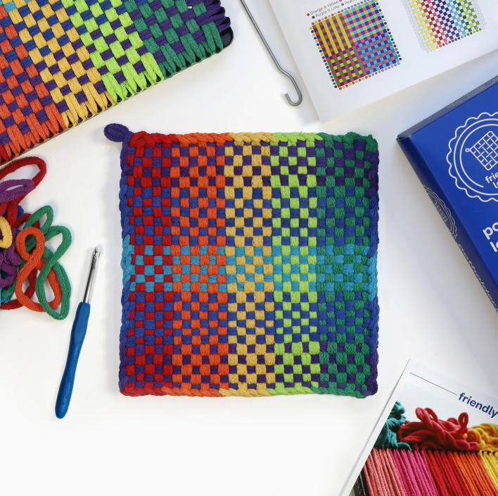 Harrisburg Designs-Friendly Loom-potholder PRO loom kit
